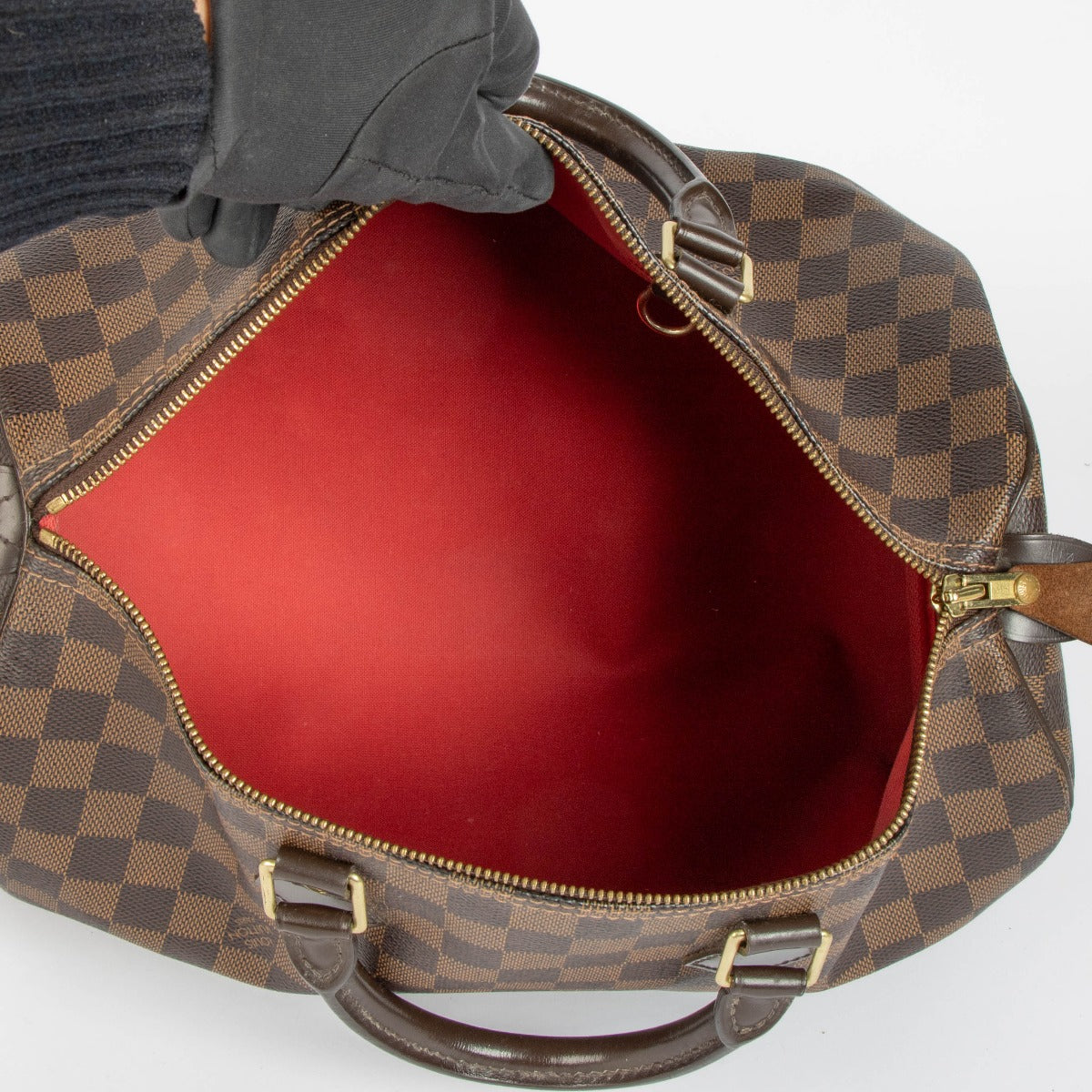 Authentic pre-loved Louis Vuitton Damier Ebene Speedy 35 on Labellov.com
