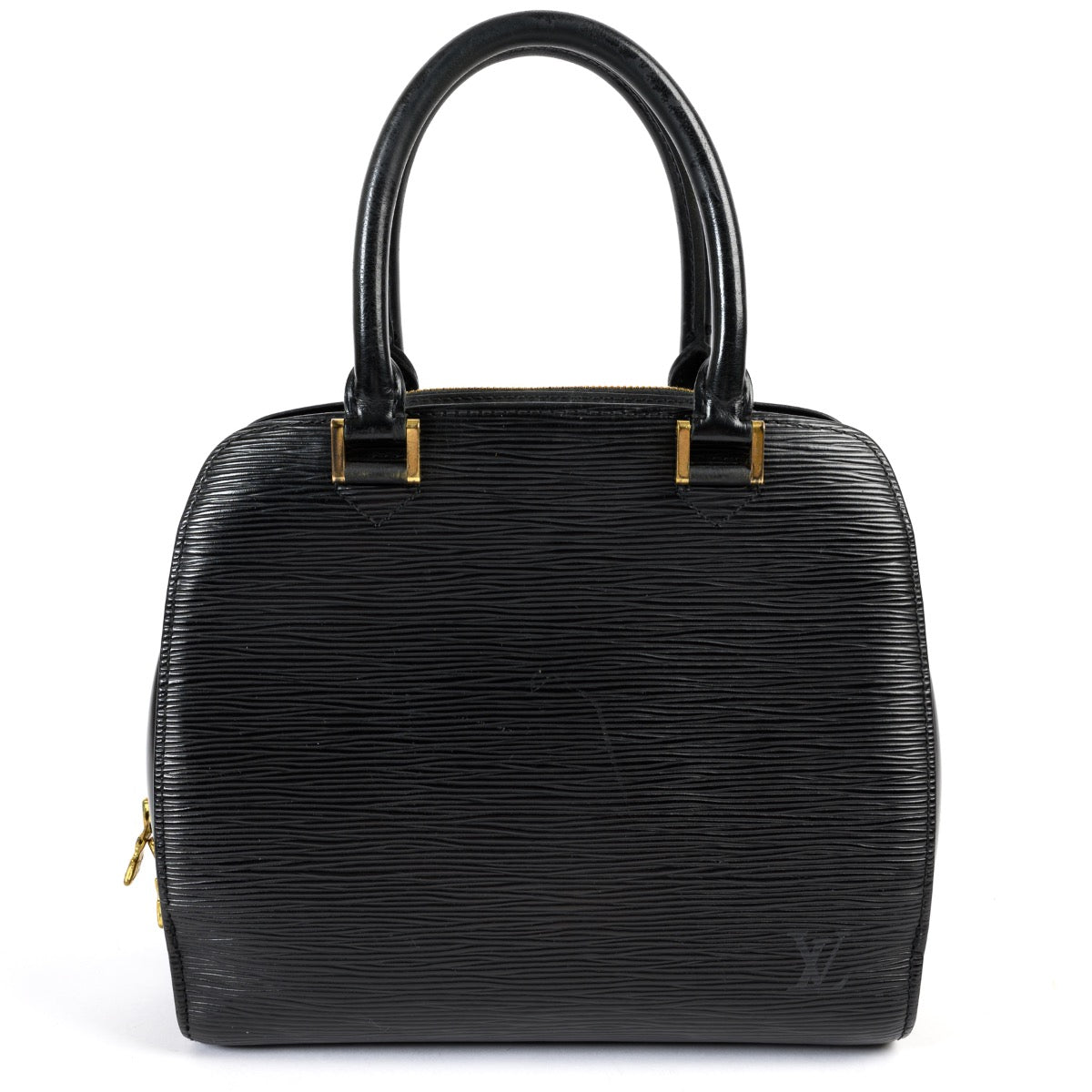 Shop safe online at Labellov in Antwerp this 100% authentic second hand Louis Vuitton Black Epi Top handle