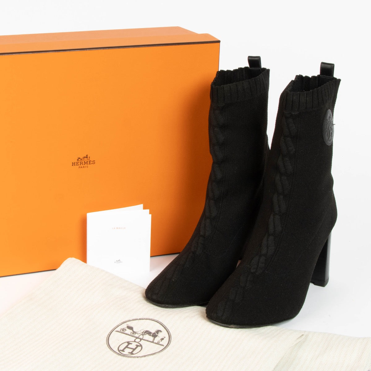 HERMES ブラック　ヴォルヴェール Hermès Black Volver Ankle Sock 90 Boots - Size 39.5 – Labellov
