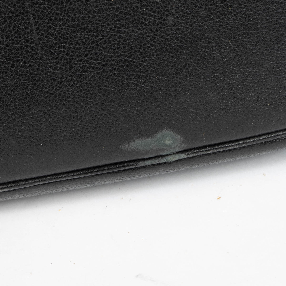 Authentic pre-loved Delvaux Black Canter Parole Bag on Labellov.com
