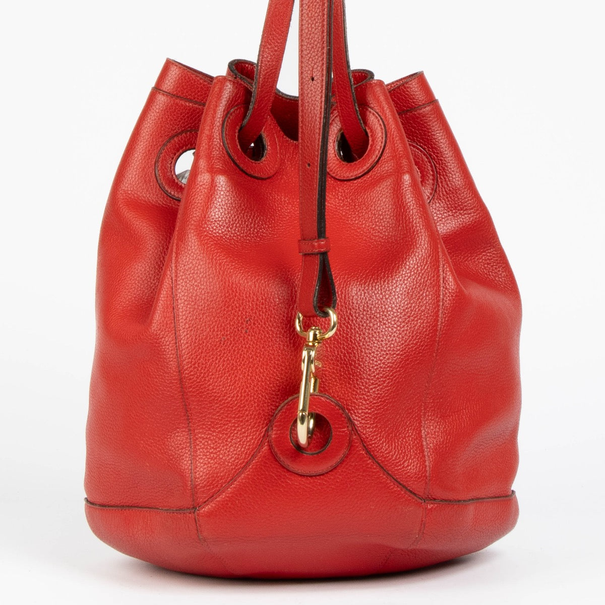 Authentic pre-loved Delvaux Rouge Trotteur Olivier Shoulder Bag on Labellov.com