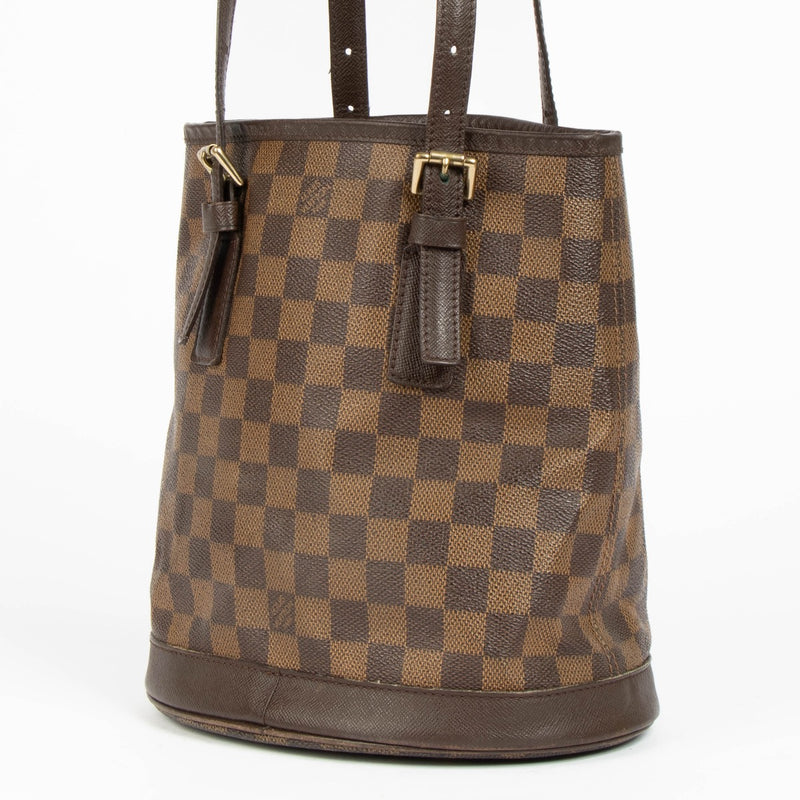 Authentic pre-loved Louis Vuitton Damier Ebene Marais Bucket Bag on Labellov.com