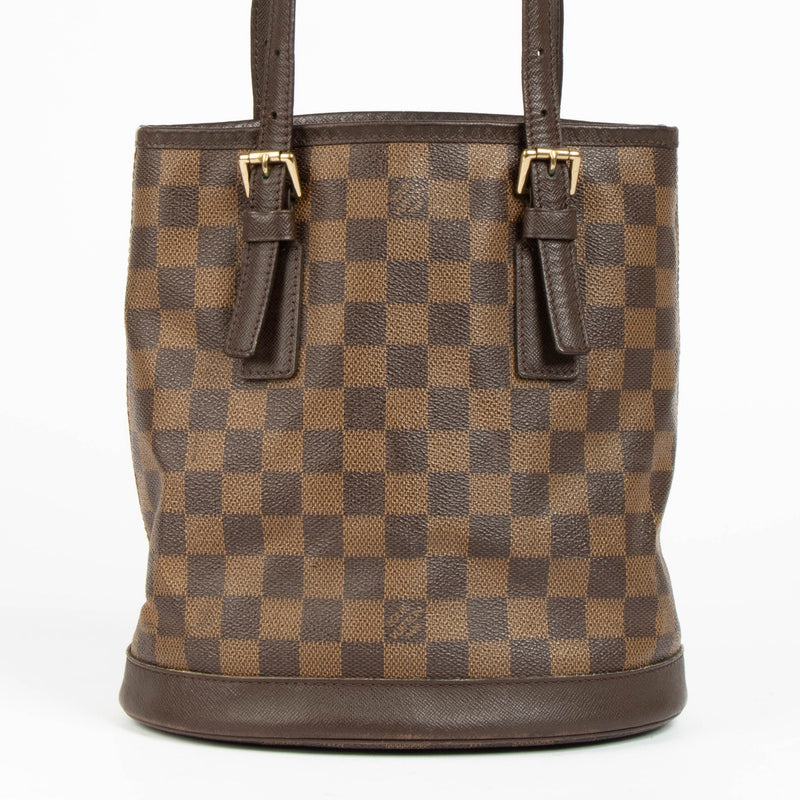Authentic pre-loved Louis Vuitton Damier Ebene Marais Bucket Bag on Labellov.com