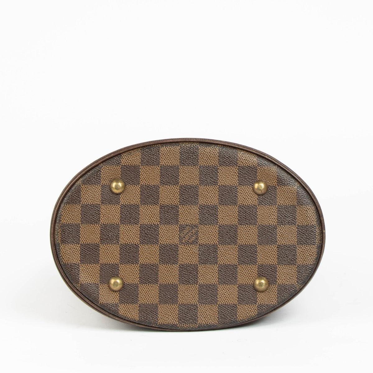 Authentic pre-loved Louis Vuitton Damier Ebene Marais Bucket Bag on Labellov.com