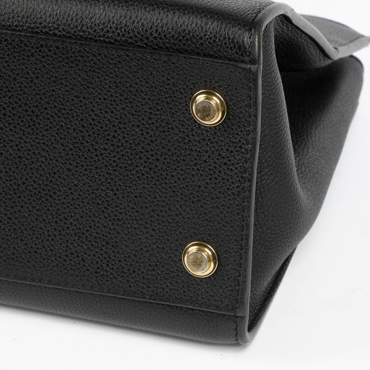 Authentic pre-loved Louis Vuitton black Steamer Top handle on Labellov.com