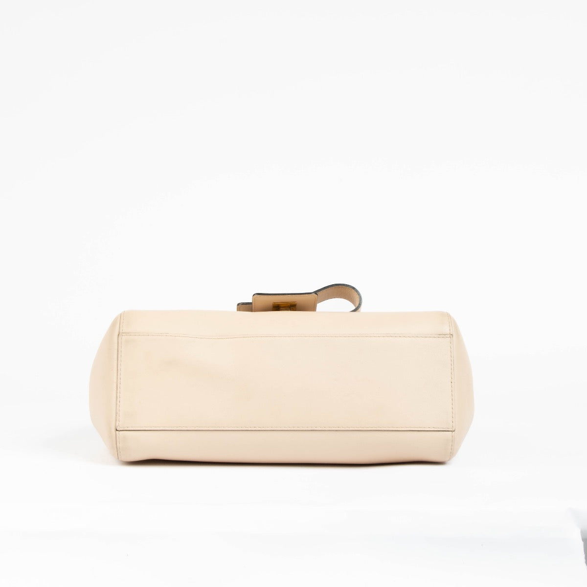 Shop this 100% authentic Delvaux Pink Simplissime City Shoulder Bag at Labellov.com