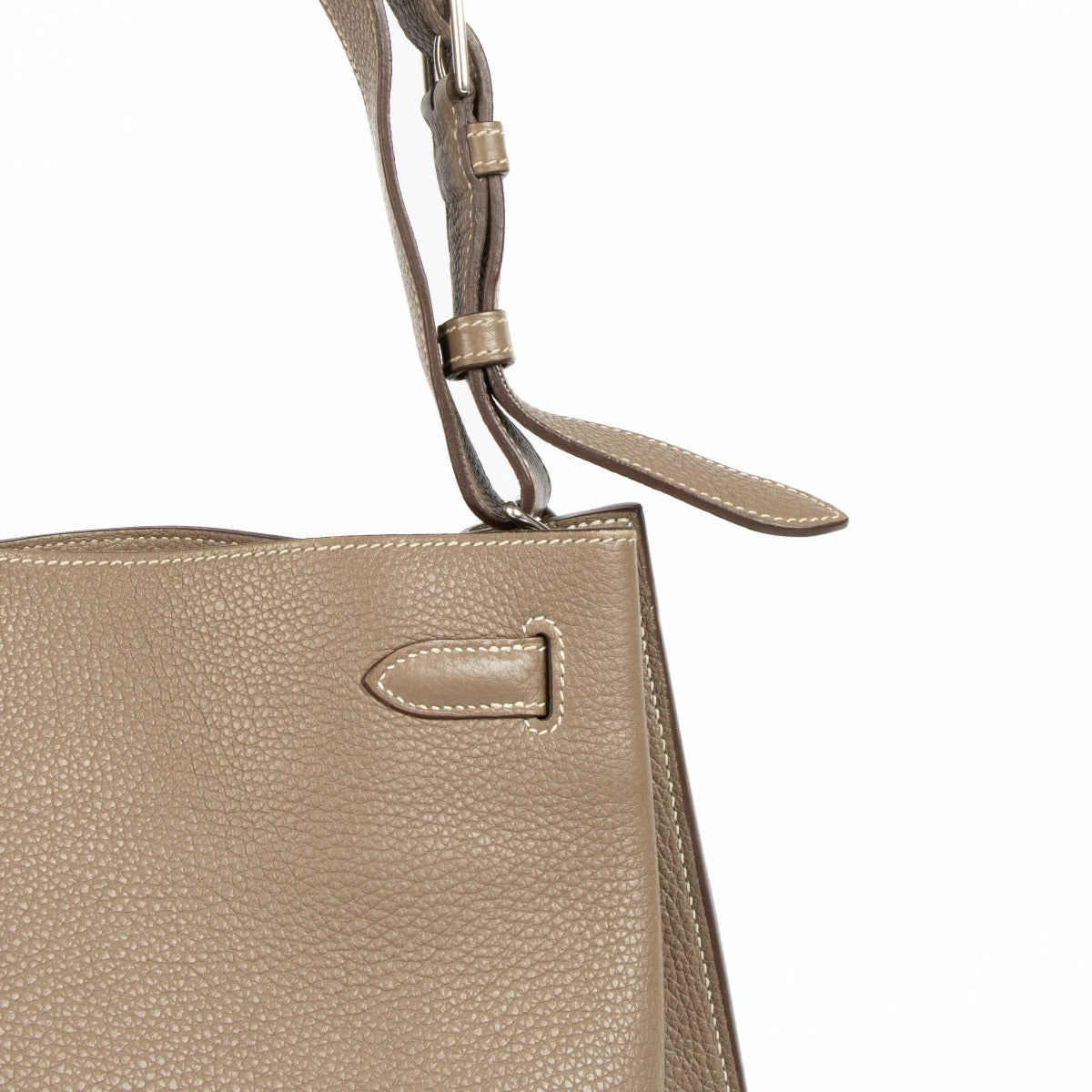 Hermès So Kelly 26 Etoupe Clemence PHW