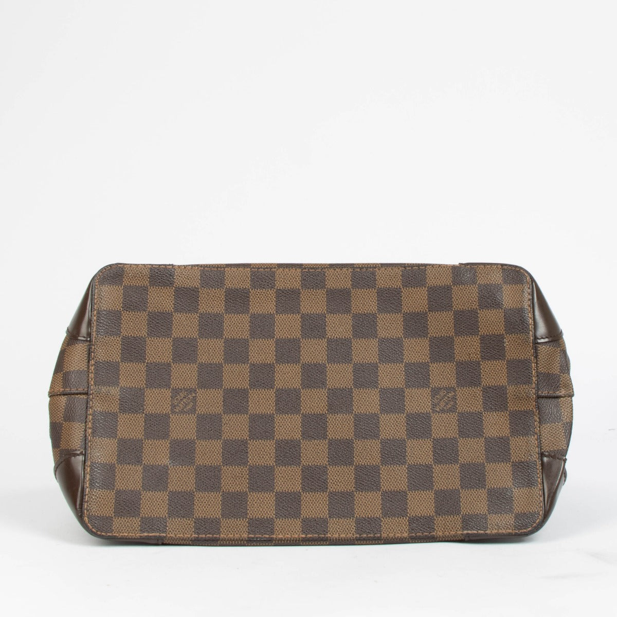 Authentic pre-loved Louis Vuitton Damier Ebene Hampstead PM on Labellov.com