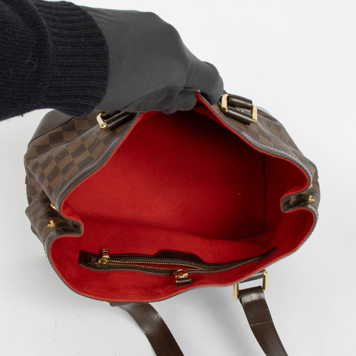 Authentic pre-loved Louis Vuitton Damier Ebene Hampstead PM on Labellov.com