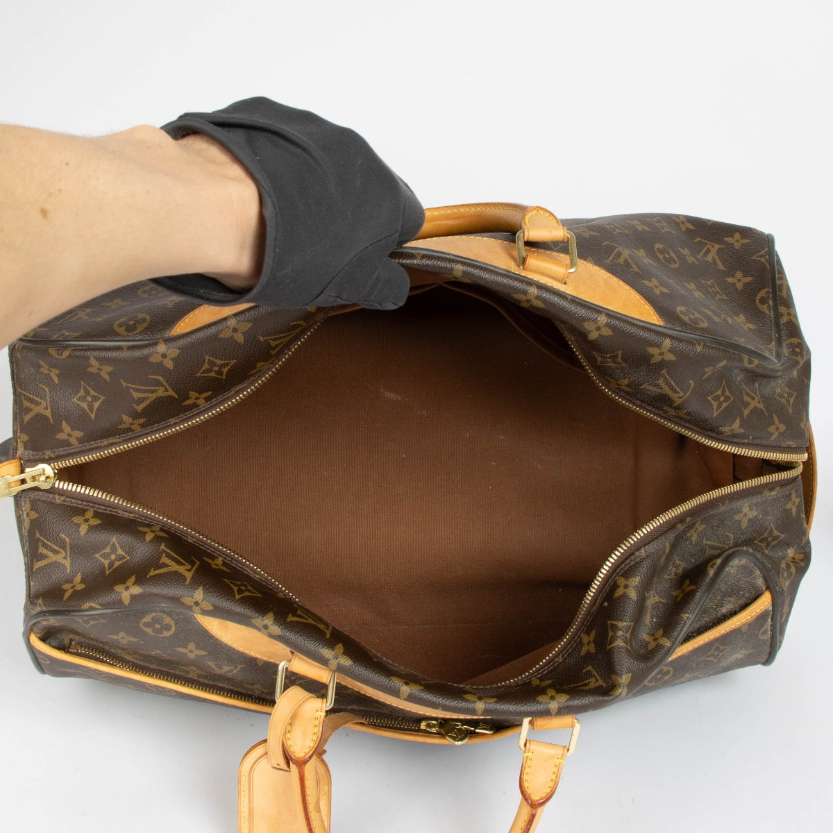 Authentic pre-loved Louis Vuitton Monogram Eole 50 Rolling Luggage Travel Bag on Labellov.com