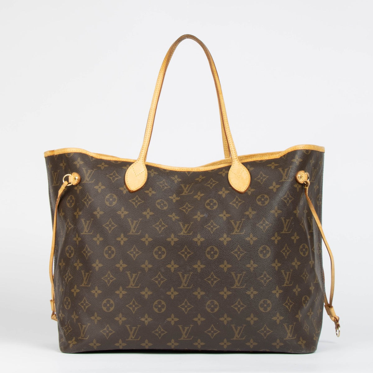 Authentic pre-loved Louis Vuitton Monogram Neverfull GM Shoulder Bag on Labellov.com