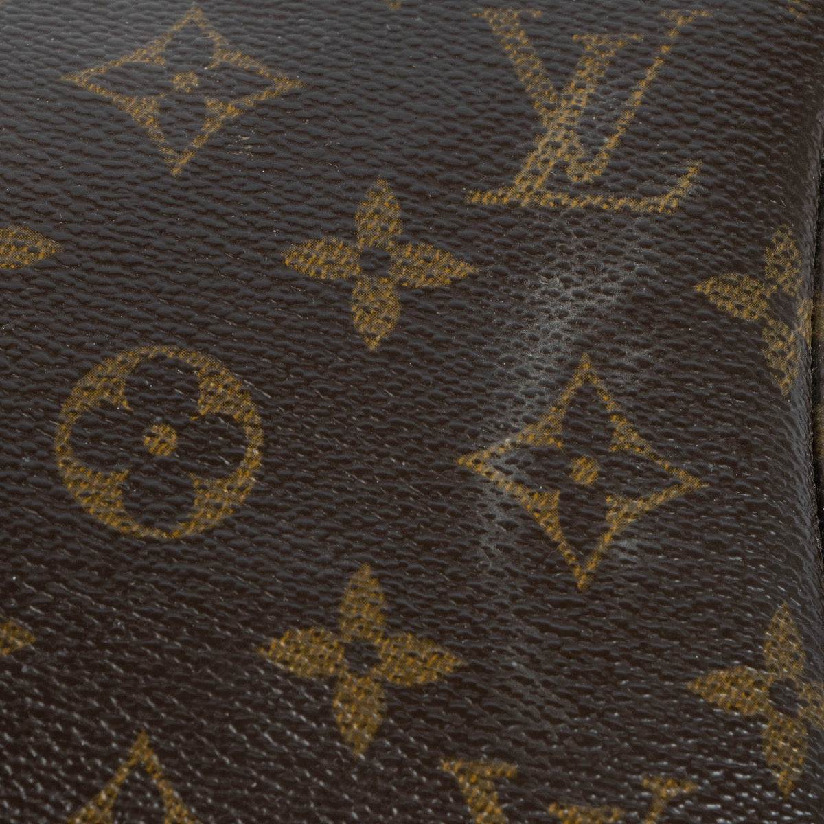 Authentic pre-loved Louis Vuitton Monogram Pochette Accessoires Clutch on Labellov.com