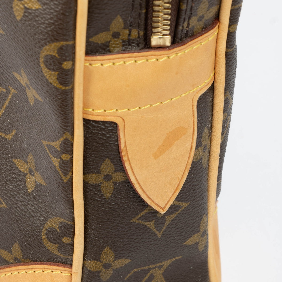 Shop this authentic Louis Vuitton Monogram Porte-Document Voyage PM pre-loved on Labellov.com