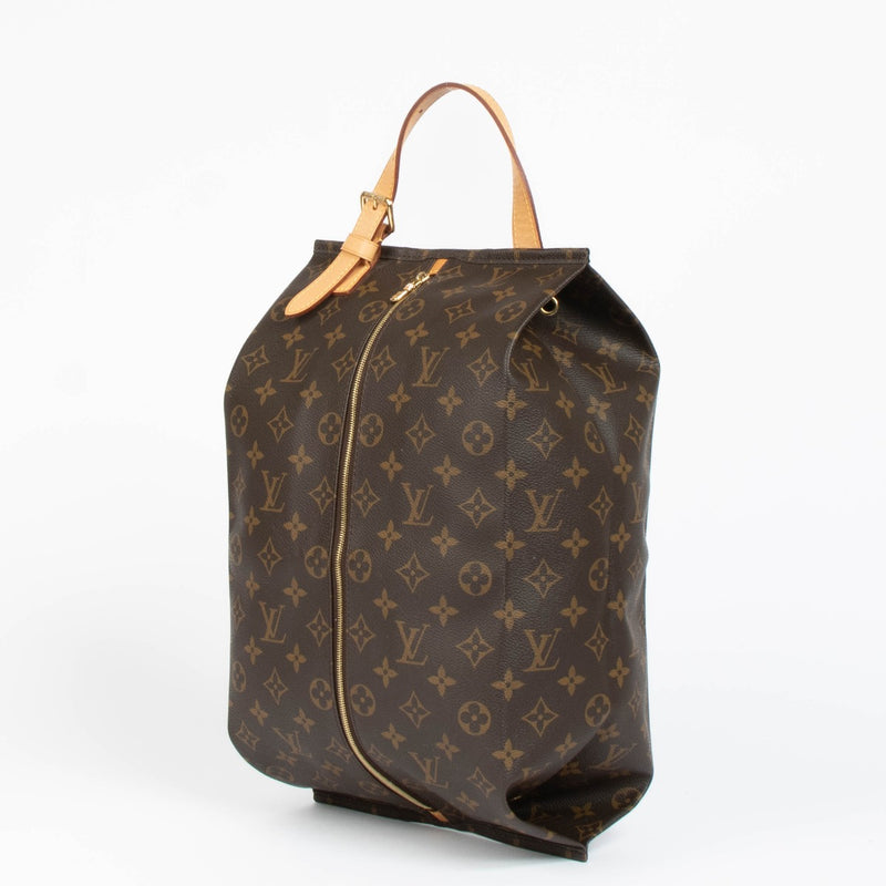 Shop this authentic Louis Vuitton Monogram Shoe Pouch pre-loved on Labellov.com
