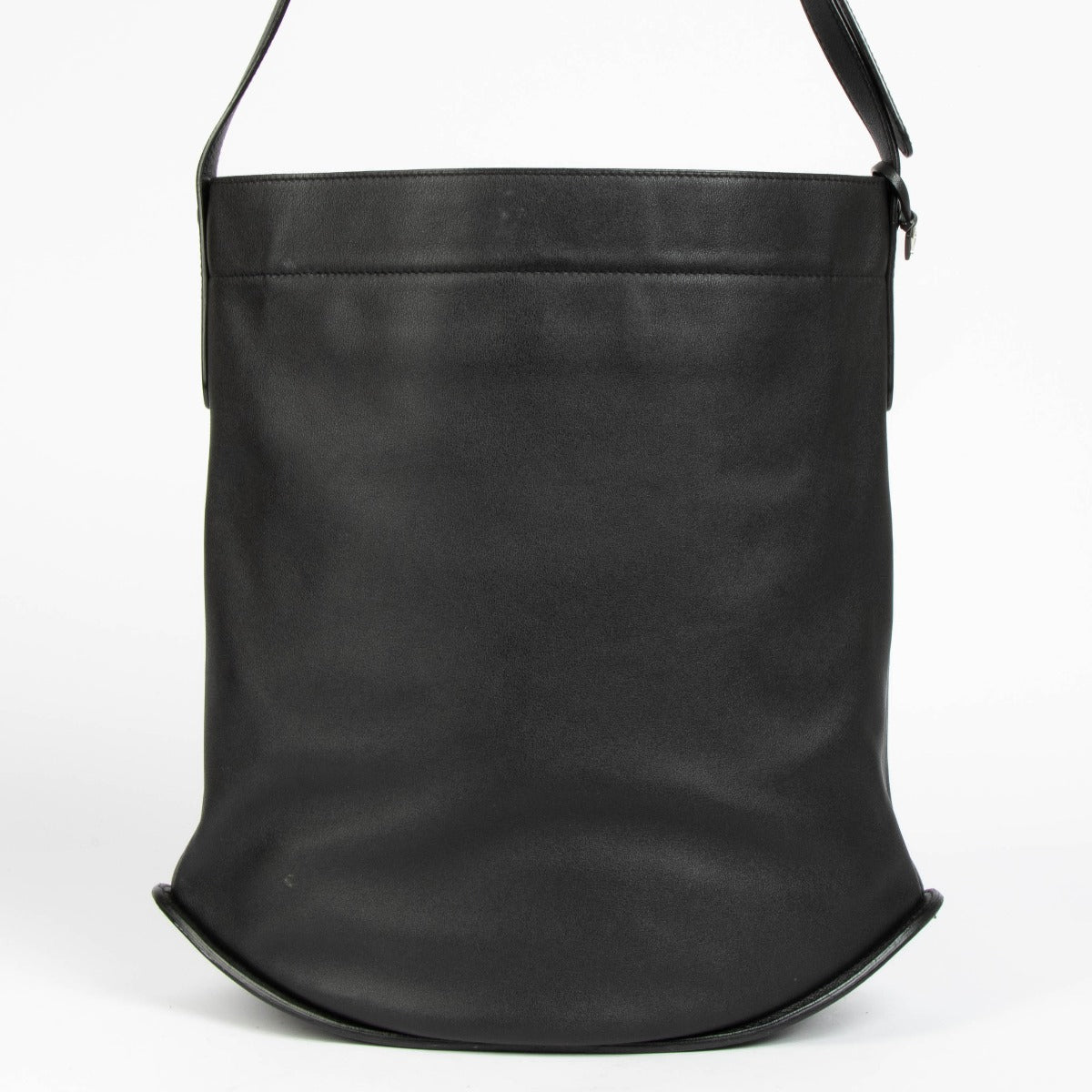 Shop this authentic Delvaux Black Sellier Pin Bag pre-loved on Labellov.com