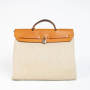 Shop this 100% authentic Hermès Herbag 2-in-1 Bag at Labellov.com