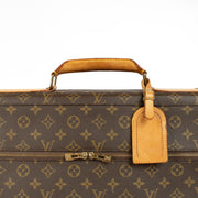 Shop this 100% authentic Louis Vuitton Monogram Small Portable Garment Bag at Labellov.com