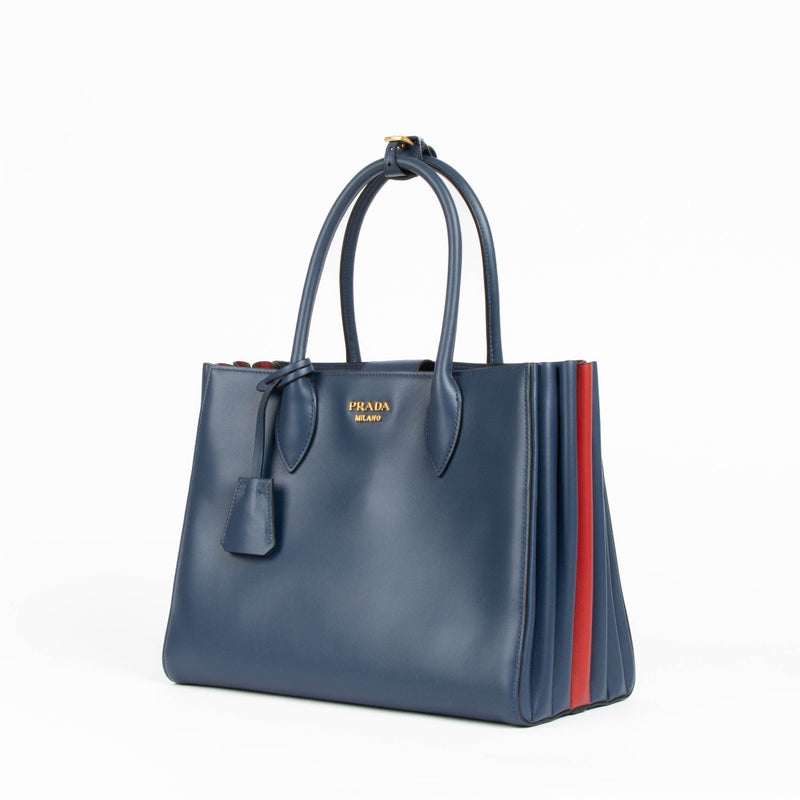 Authentic pre-loved Prada Blue Leather Saffiano Tote Bag on Labellov.com