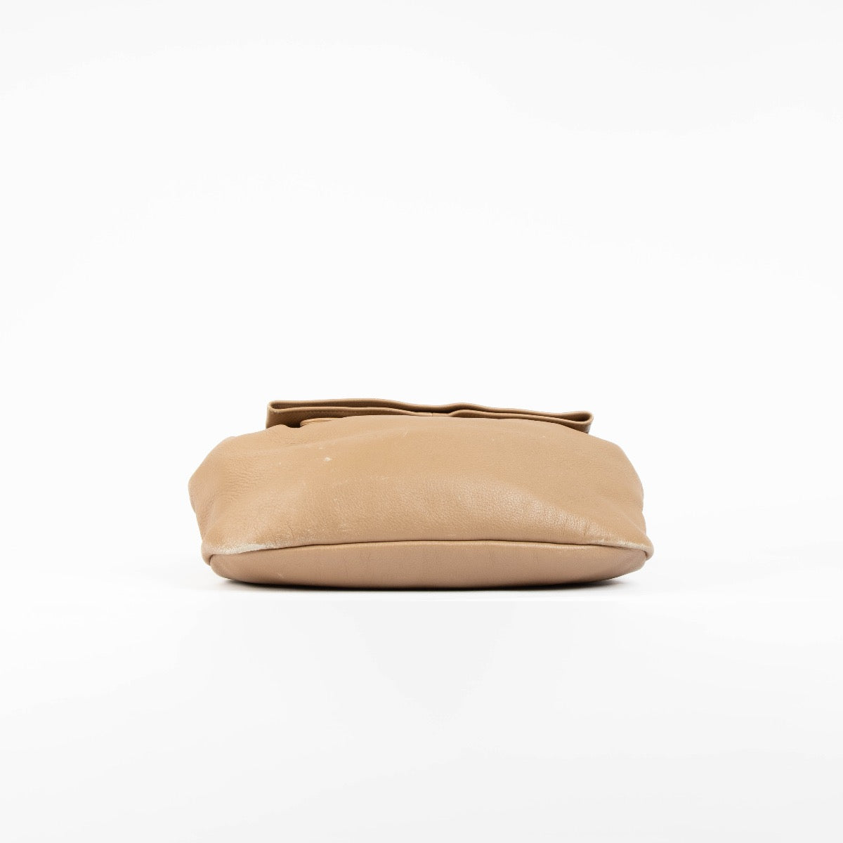 Authentic pre-loved Delvaux Beige Lambskin Leon Shoulder Bag on Labellov.com