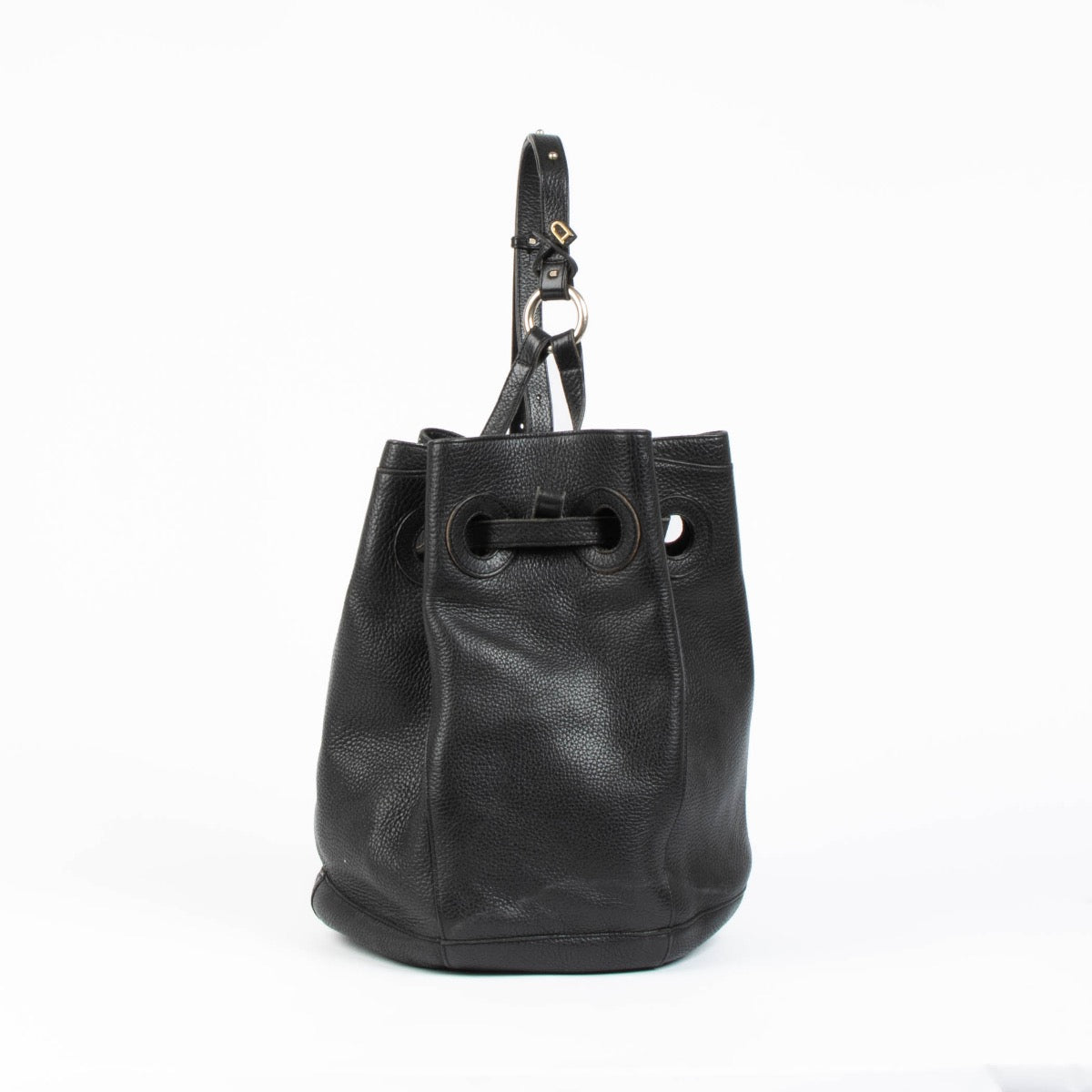Authentic pre-loved Delvaux Black Leather Olivier Bucket Shoulder Bag on Labellov.com