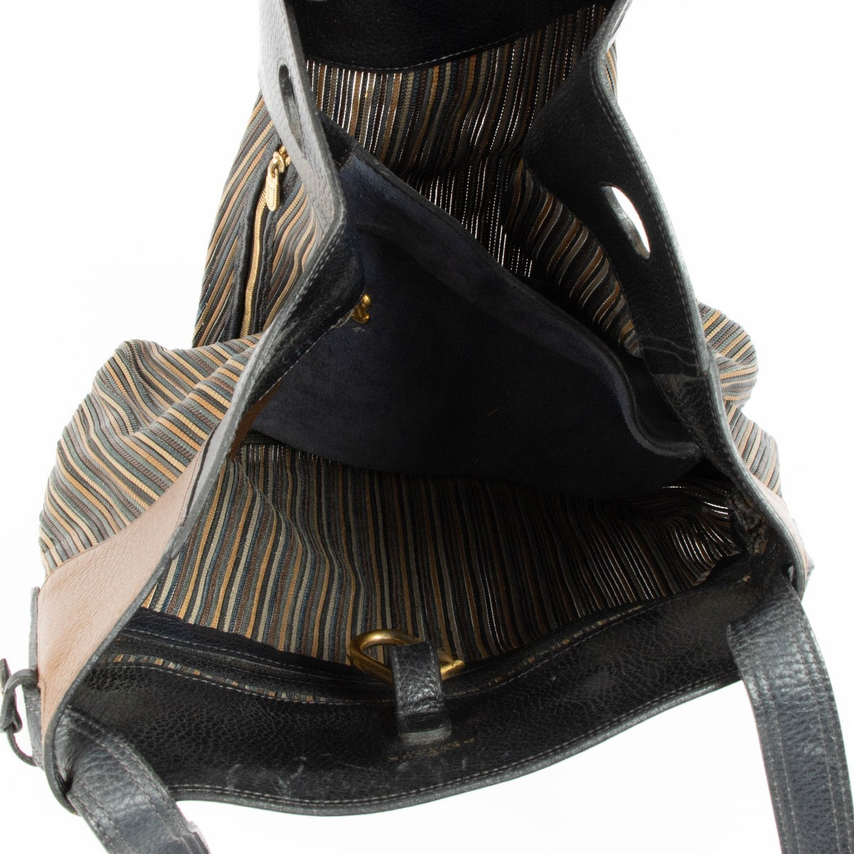 Authentic pre-loved Delvaux Toile De Cuir Faust Shoulder Bag on Labellov.com