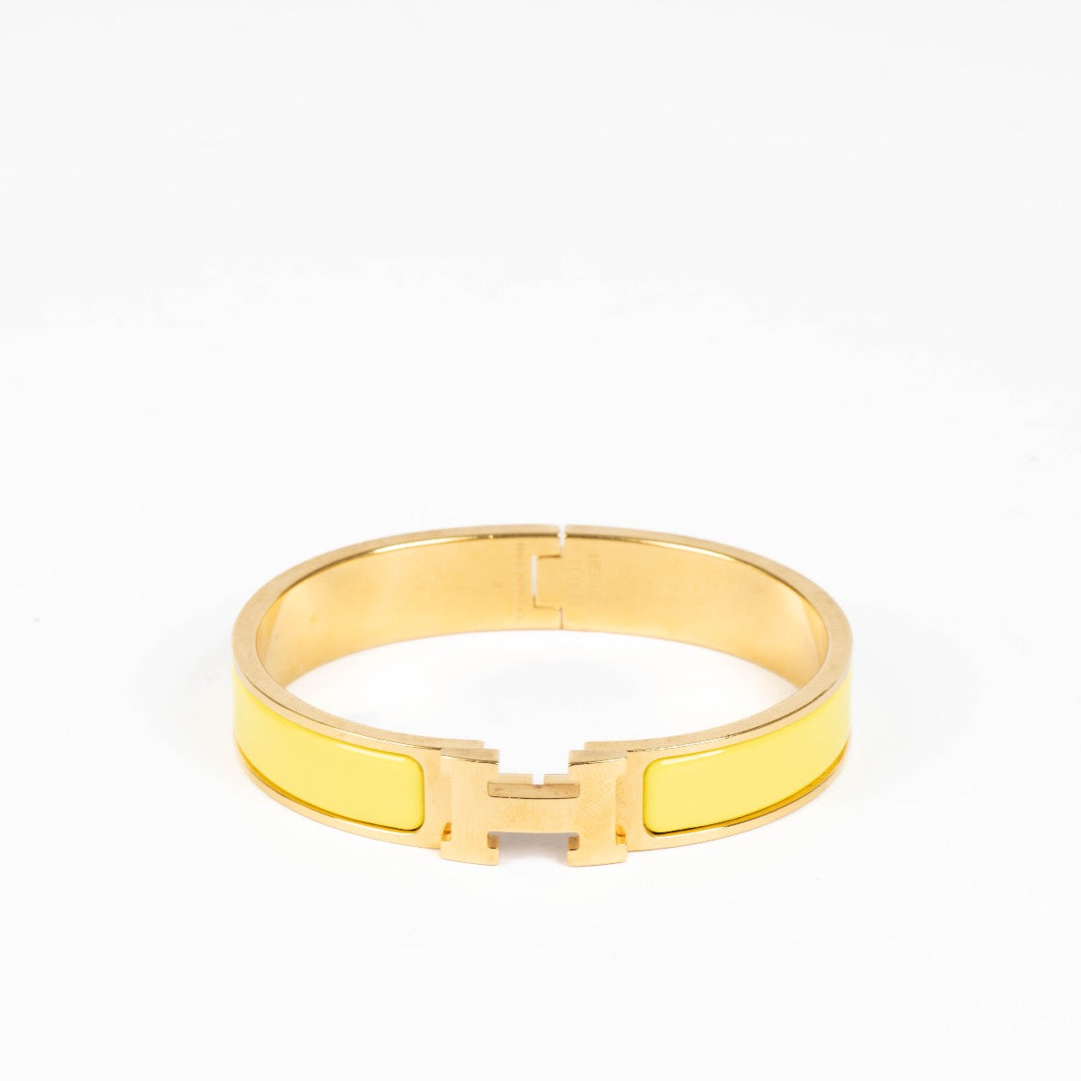 Authentic pre-loved Hermès Yellow Tennis Clic H Bracelet - Size GM on Labellov.com