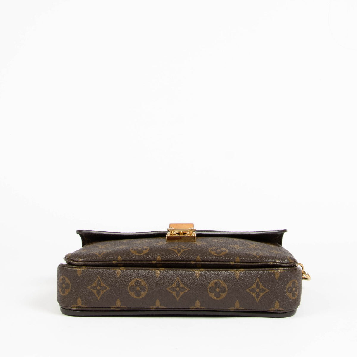 Shop this 100% authentic Louis Vuitton Monogram Pochette Métis MM Bag at Labellov.com