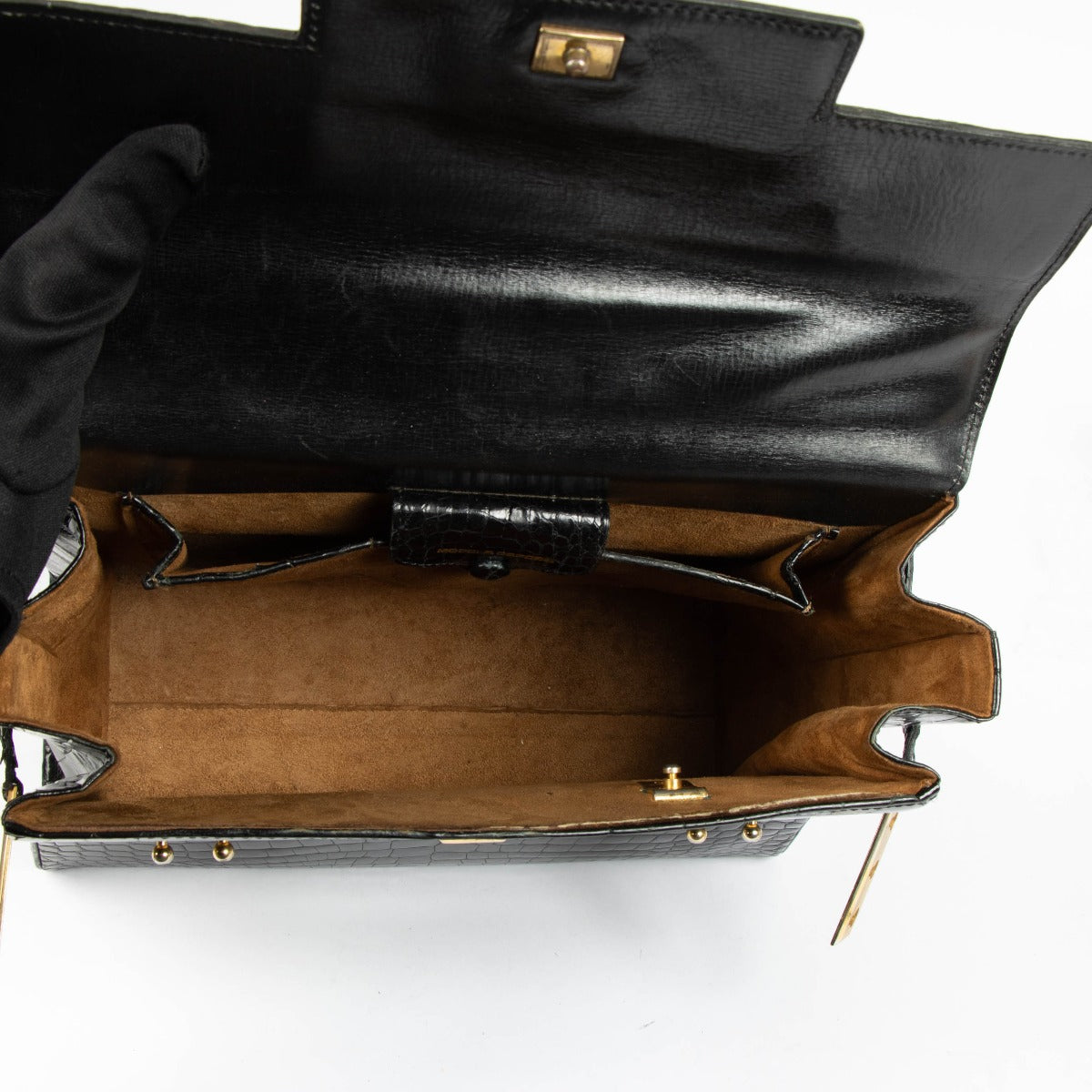Authentic pre-loved Delvaux Black Crocodile Vintage Tempête MM on Labellov.com