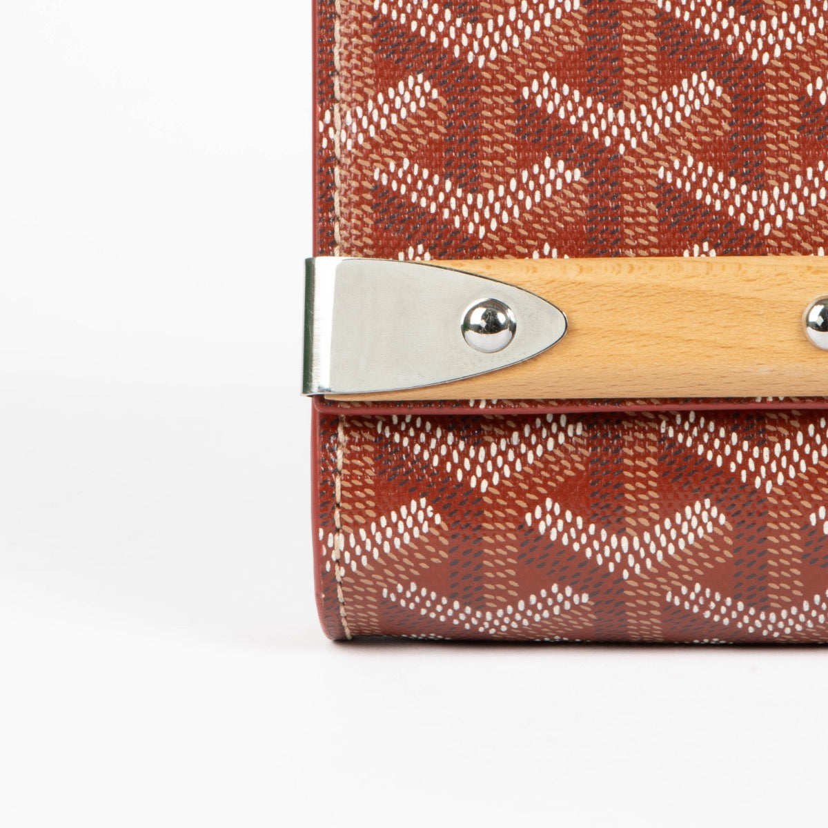 Authentic pre-loved Goyard Burgundy Monte Carlo PM Clutch/Shoulder Bag on Labellov.com