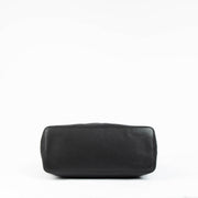 Authentic pre-loved Gucci Black Leather Soho Shoulder Bag on Labellov.com