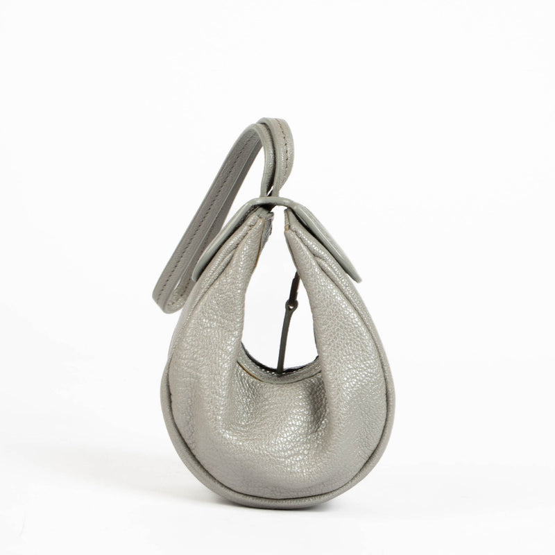 Shop this 100% authentic Delvaux Light Grey Coin Purse at Labellov.com