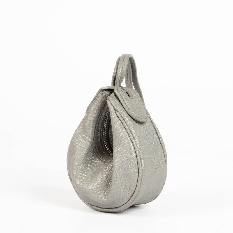 Shop this 100% authentic Delvaux Light Grey Coin Purse at Labellov.com