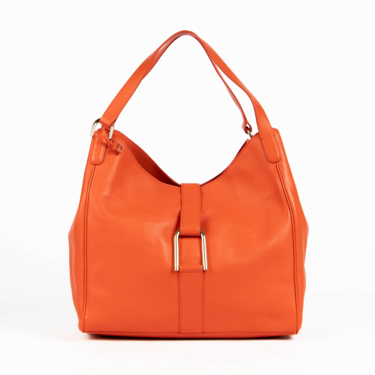Authentic pre-loved Delvaux Red Giury Besace Shoulder Bag on Labellov.com