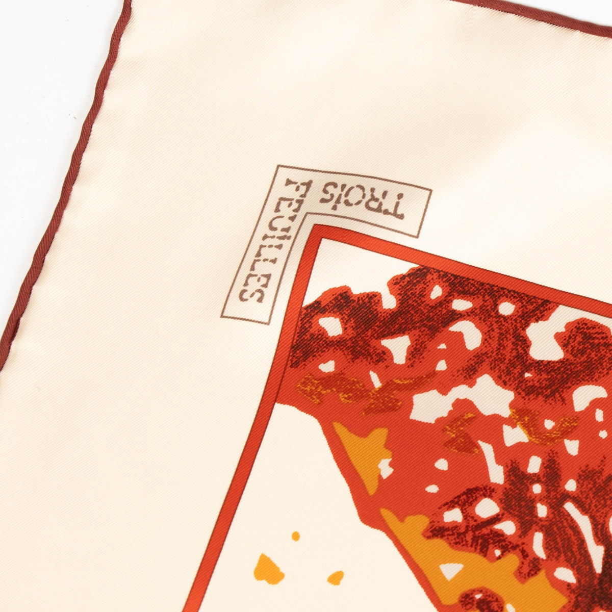 Hermès Carre de Soie 90 Trois Feuilles