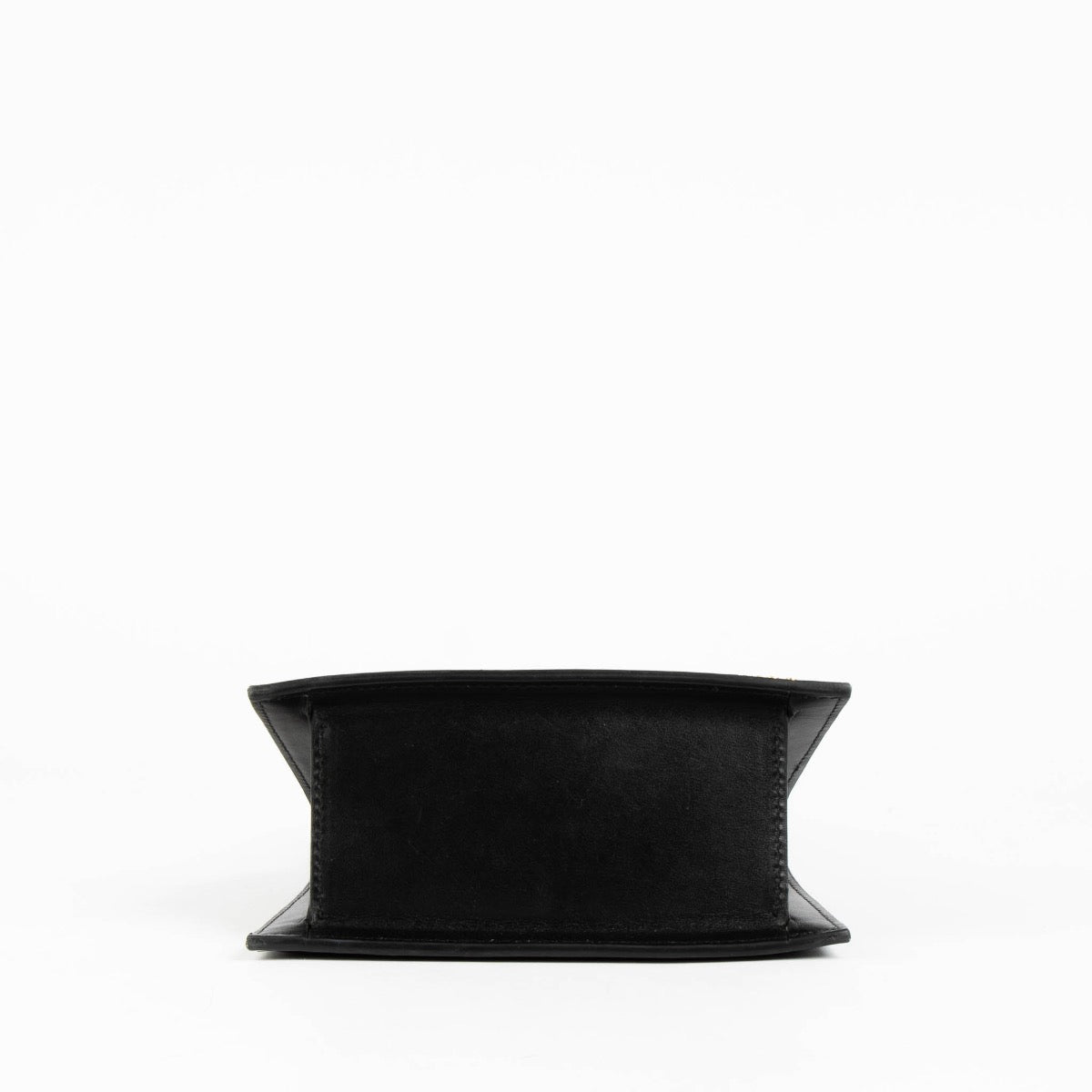 Authentic pre-loved Jacquemus Black Leather Le Chiquito Moyen Bag on Labellov.com