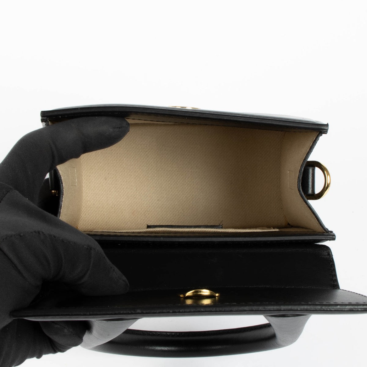 Authentic pre-loved Jacquemus Black Leather Le Chiquito Moyen Bag on Labellov.com