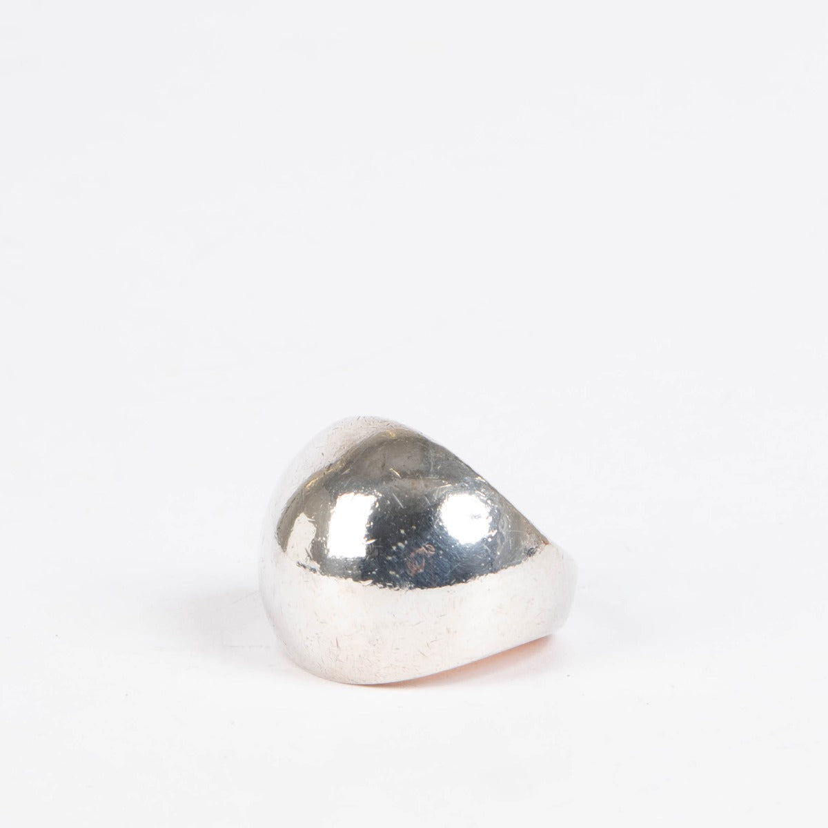 Authentic pre-loved Hermès Sterling Silver Quark Cocktail Ring - Size 57 on Labellov.com