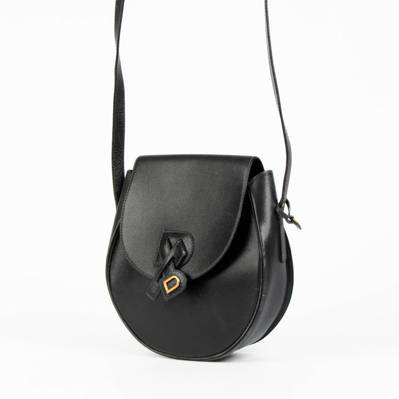 Authentic pre-loved Delvaux Blue Leather Crossbody Bag on Labellov.com