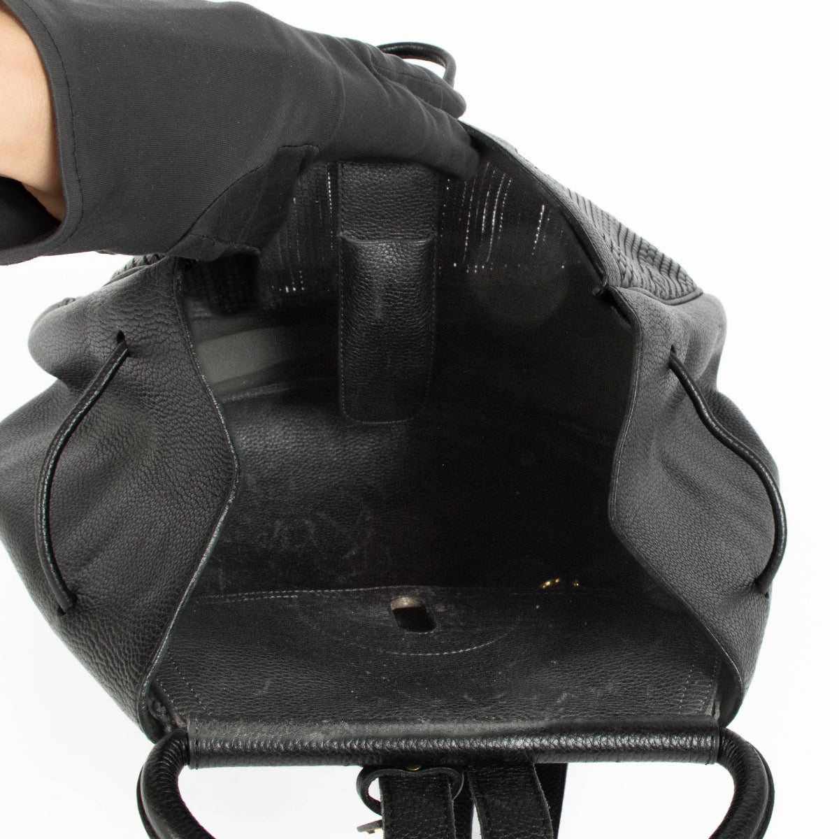 Authentic pre-loved Delvaux Black Toile de Cuir Lucifer Backpack on Labellov.com