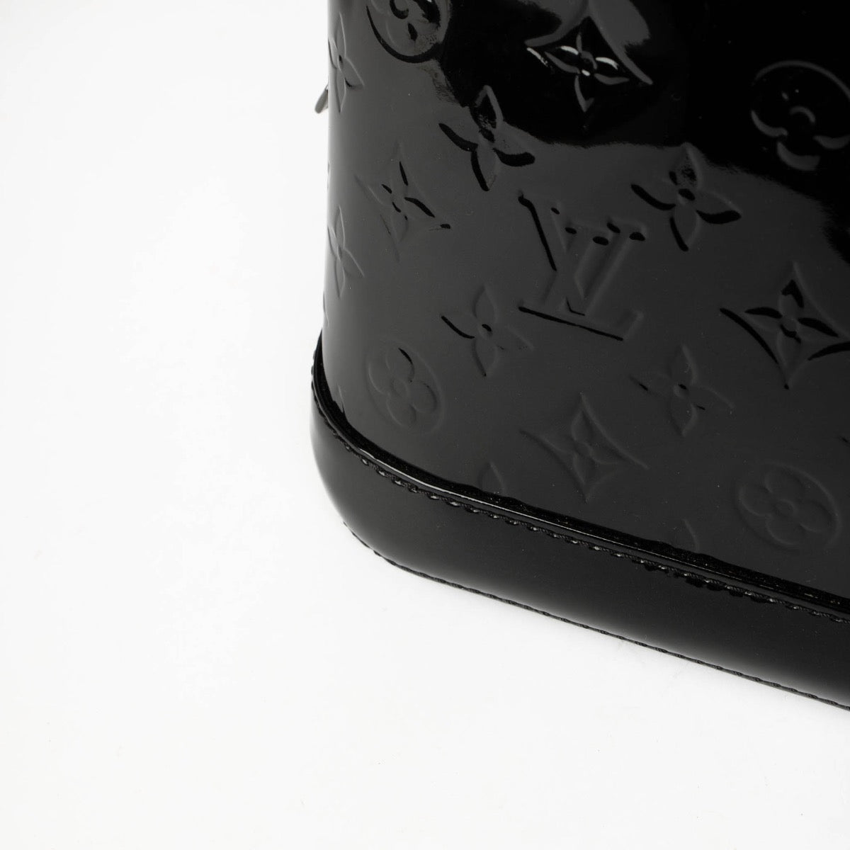 Authentic pre-loved Louis Vuitton Black Vernis Alma PM Top Handle Bag on Labellov.com