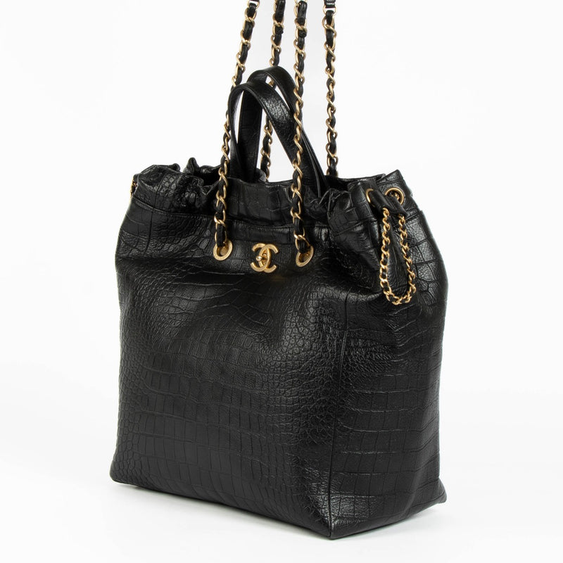 Authentic pre-loved Chanel Paris-New York Black Large Coco Shoulder Bag on Labellov.com