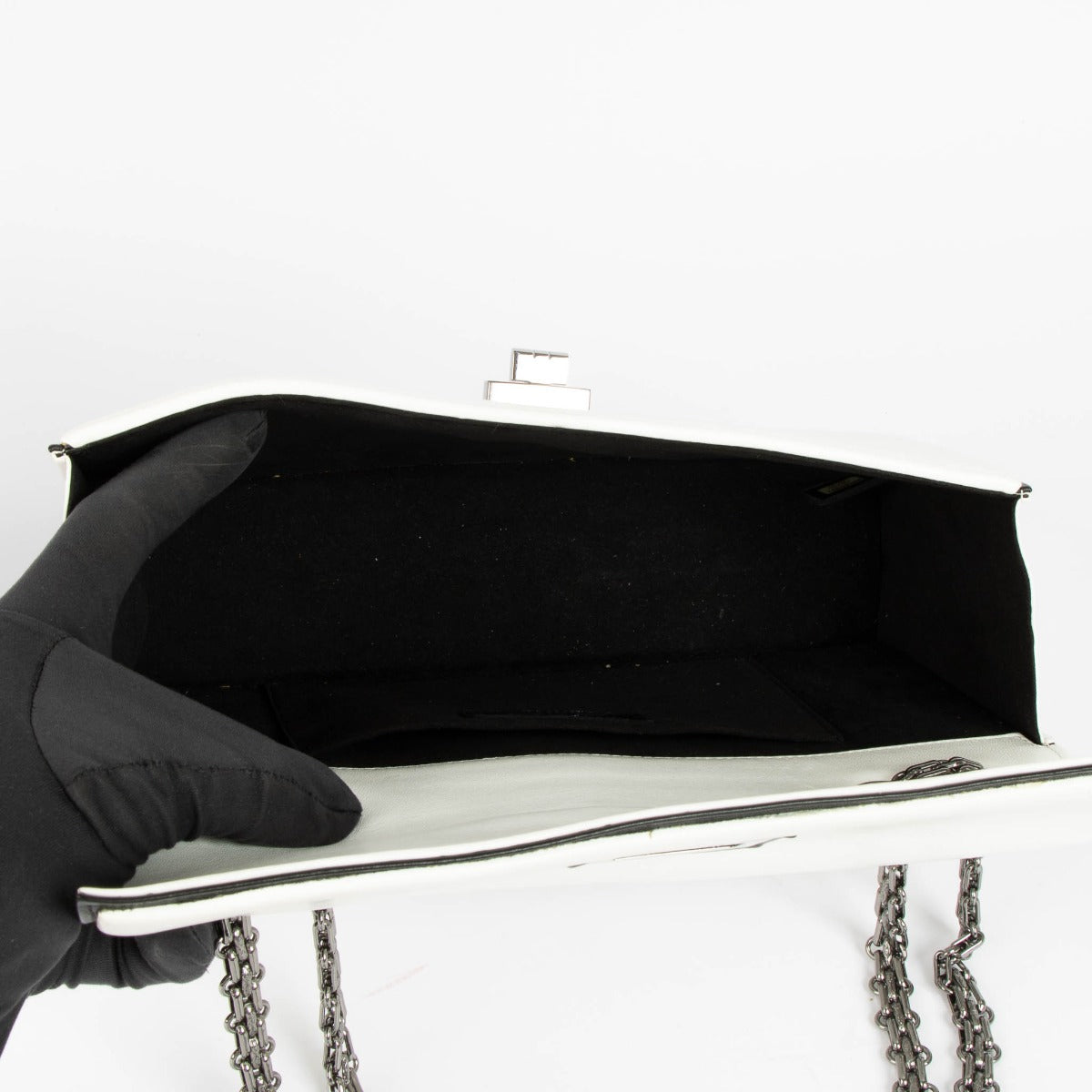 Shop the authentic Chanel Black and White 2.55 Shoulder bag second hand on Labellov.com