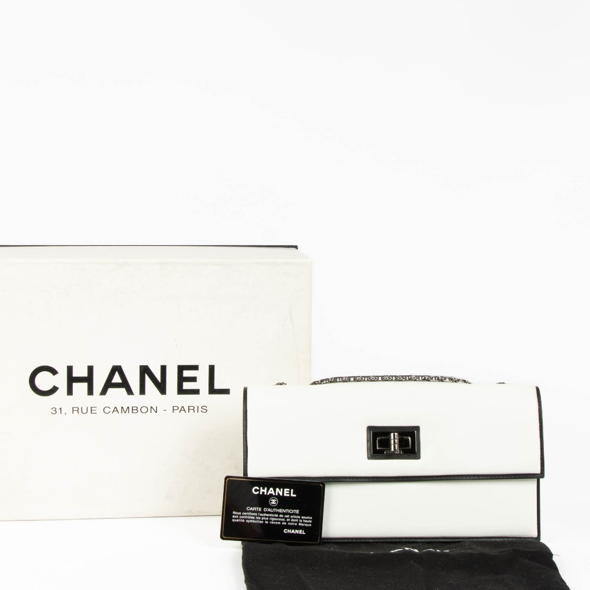Shop the authentic Chanel Black and White 2.55 Shoulder bag second hand on Labellov.com