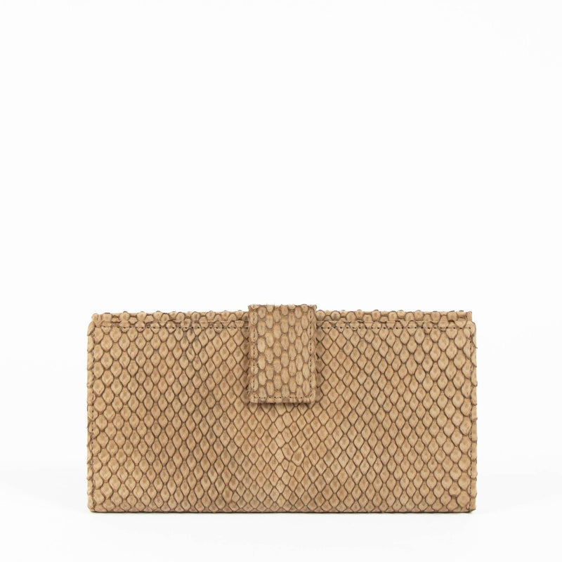 Shop this 100% authentic Gucci Brown Snake Wallet at Labellov.com