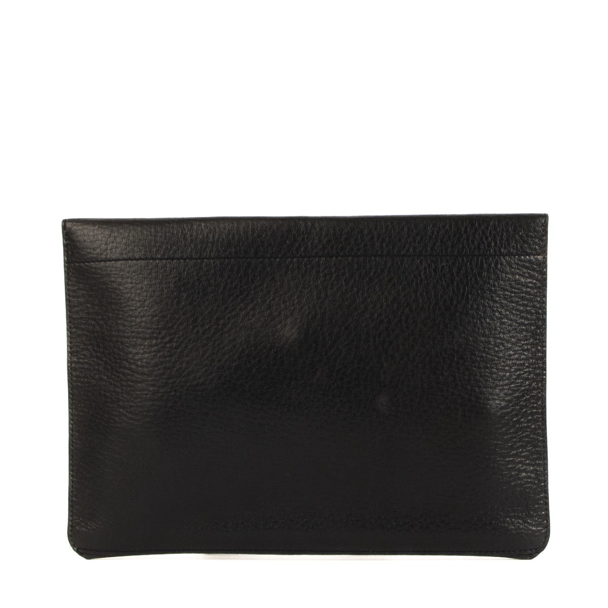 Shop safe online at Labellov in Antwerp, Brussels and Knokke this 100% authentic second hand Delvaux Dark Blue Vintage Envelope Pouch