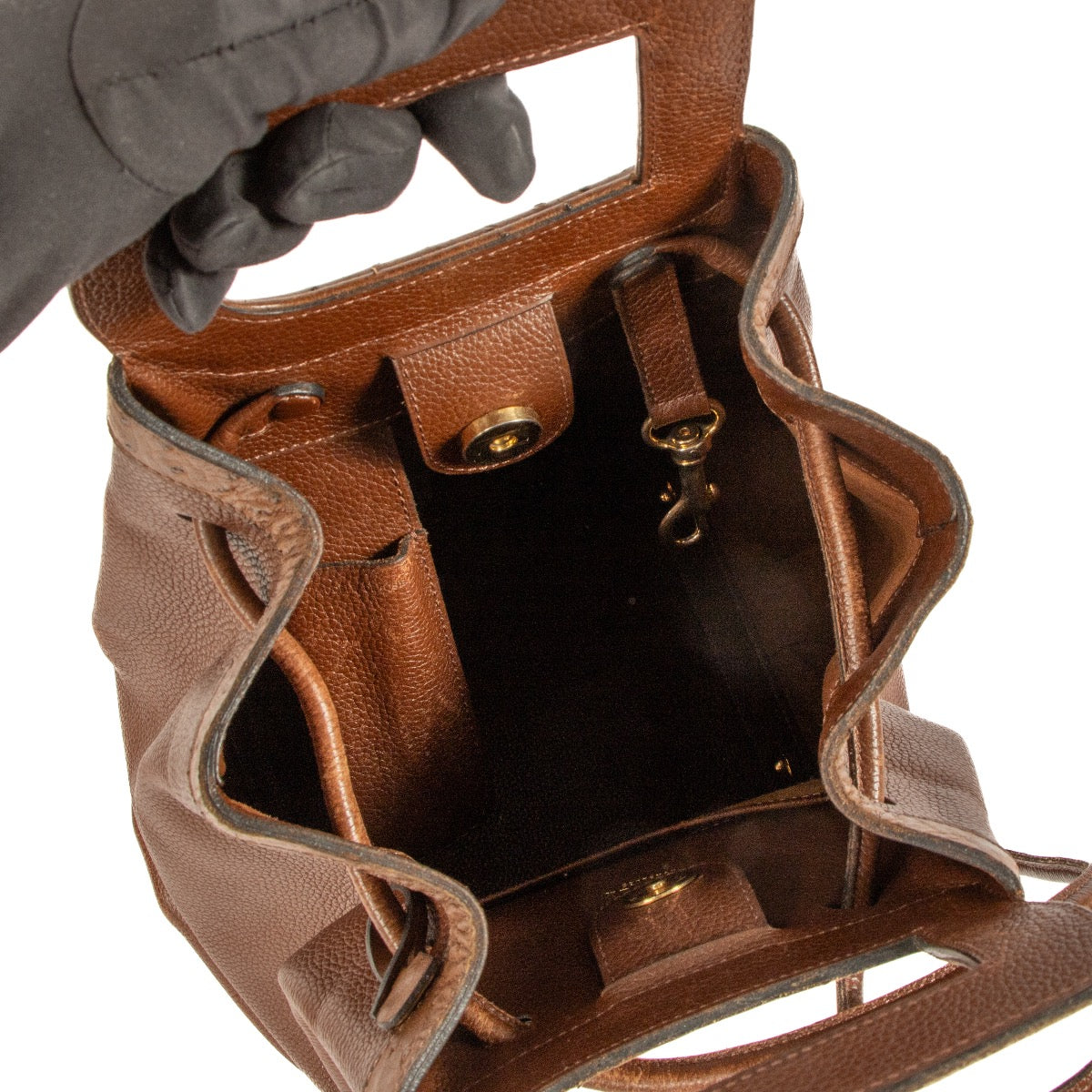 Shop safe online at Labellov in Antwerp, Brussels and Knokke this 100% authentic second hand Delvaux Brown Ostrich Punch Shoulder Bag