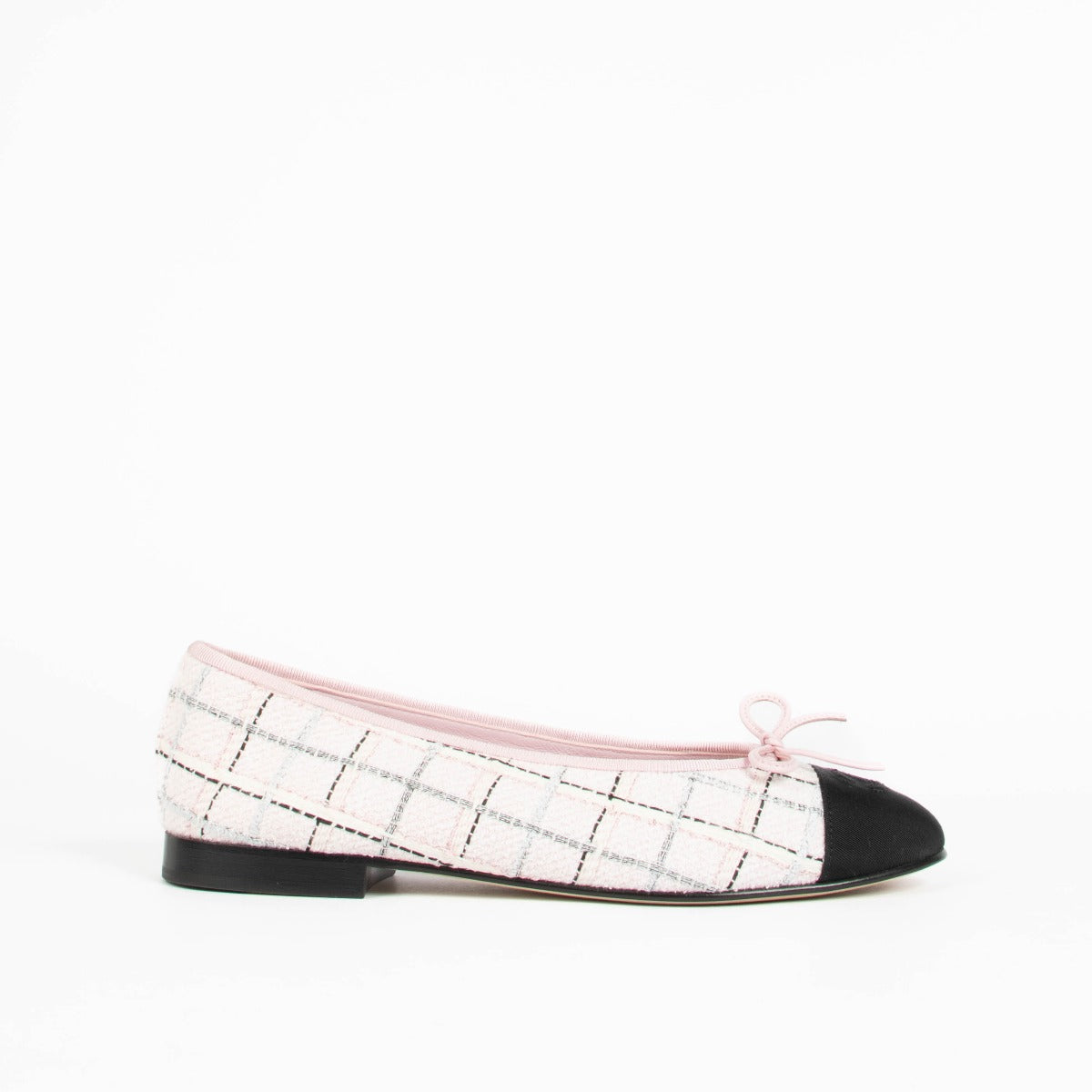 Shop this 100% authentic Chanel Pink Tweed Ballet Flats in size 39 at Labellov.com