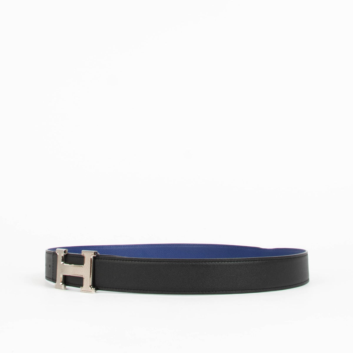 Shop this 100% authentic Hermès Black/Blue Leather H Guilloché Reversible Belt 32 mm in size 85 cm at Labellov.com
