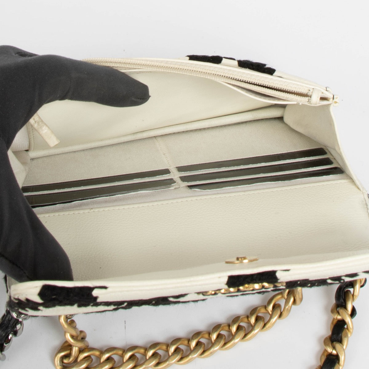Authentic pre-loved Chanel White Stitch 19 Wallet On Chain Crossbody Bag on Labellov.com