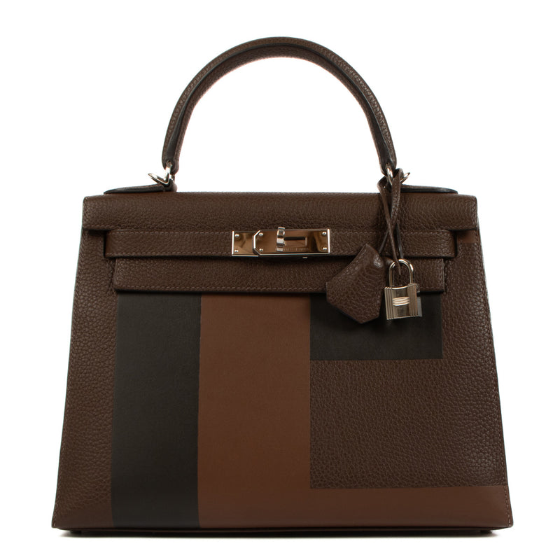 Discover timeless elegance with our Hermès Kelly 28 Kellygraphie Lettre E – a symbol of sophistication available exclusively at Labellov